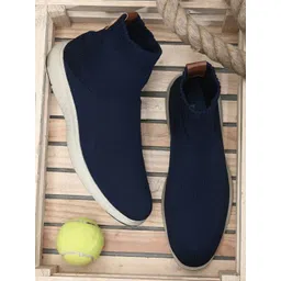 ESMEE Men Slip-On Sneakers