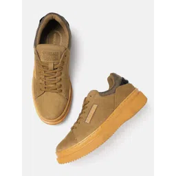 Woodland Men Round-Toe Everyday Extra-Light Nubuck Sneakers