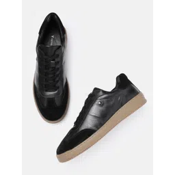 Van Heusen Men Leather Sneakers