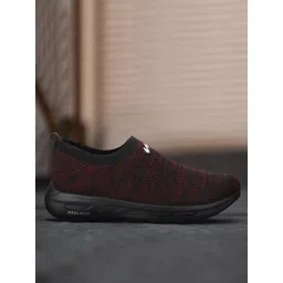 Campus Men Red Mesh Walking Shoes