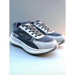 VRACHI Men Grey Sports Shoes