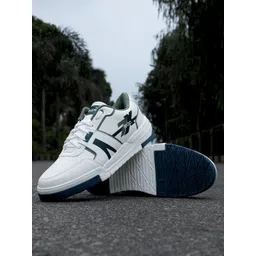 Liberty Men Colourblocked Sneakers