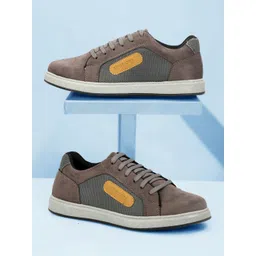 SHOZANIA Men Textured Leather Lightweight Sneakers