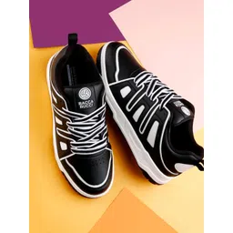 bacca bucci Men Colourblocked Round Toe Memory Foam Sneakers