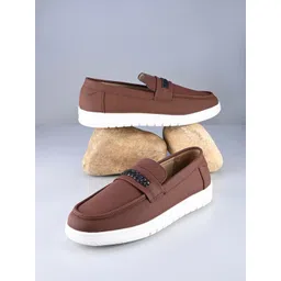 Mast & Harbour Men Maroon Round Toe Memory Foam Slip-On Sneakers