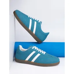 Styli Men Contrast Striped Court Sneakers