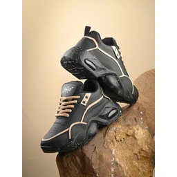 knoos Men Colourblocked Sneakers