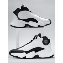 Atom Men Colourblocked Sneakers