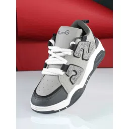 BIRDE Men Colourblocked Round Toe Lightweight Sneakers