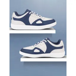 Aqualite Men Colourblocked Sneakers