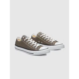 Converse Unisex Chuck Taylor All Star Low Top Sneakers