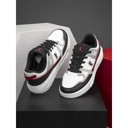 Red Tape Men Textured Round Toe Memory Foam Sneakers