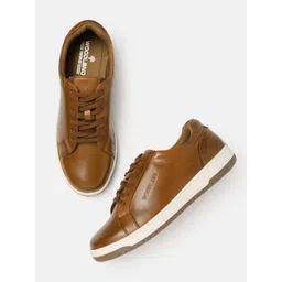 Woodland Men Leather Sneakers