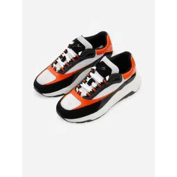 ZEESH Men Colourblocked Sneakers