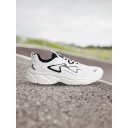 Xtep Men Textured Lace-Up Running Shoes