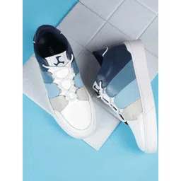 Mochi Men Sneakers