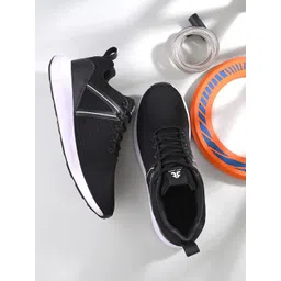 OFF LIMITS Men Mesh Non-Marking Running Shoes