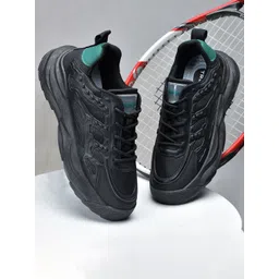 Trenz Men Textured Lace-Up Running Shoes