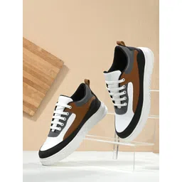 Roadster The Lifestyle Co. Men Colourblocked Lightweight Sneakers