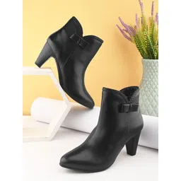 The Roadster Lifestyle Co Women Kitten Heeled Regular Boots