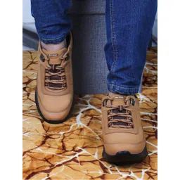 Red Chief Men Leather Lightweight Sneakers