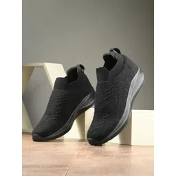 HRX by Hrithik Roshan Men Black Mesh Walking Sports Shoes