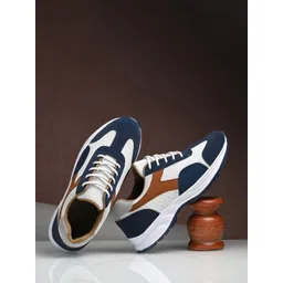 The Roadster Lifestyle Co. Men White Colourblocked Running Sports Shoes