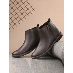 Roadster Men Brown Solid Ankle Casual Boots