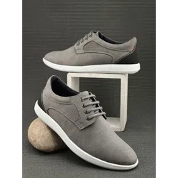 The Roadster Lifestyle Co Men Suede Laced Up Shoes
