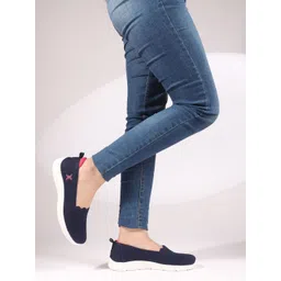 Carlton London sports Women Woven Design Slip-On Sneakers