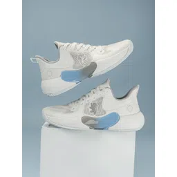 Red Tape Men Colourblocked Lace-Ups Round Toe Sneakers