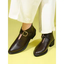 Roadster Pair Of 1 Women's Brown Boots