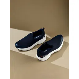 Campus Men Mesh Walking Non-Marking Shoes