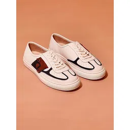 dmodot Men Perforations Leather Sneakers