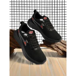 The Roadster Lifestyle Co Men Training Shoes