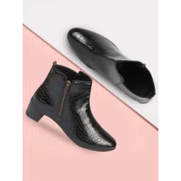 Fausto Women's Black Casual Booties