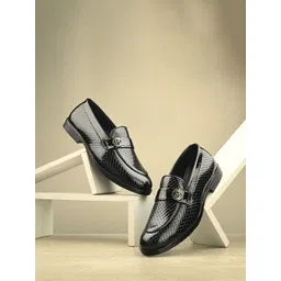 PROPRIDE Men Colourblocked Patent Leather Sneakers