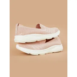 Ginger by Lifestyle Women Textured PU Slip-On Sneakers