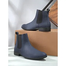 The Roadster Lifestyle Co Men Chelsea Boots