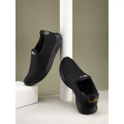 Campus Men's Black & Golden Walking Shoes