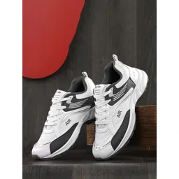 BIRDE Men Colourblocked Round Toe Sneakers Casual Shoes