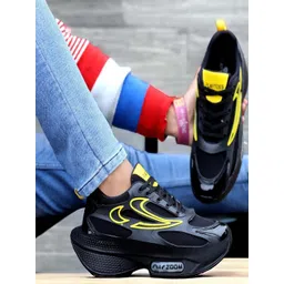 PLAYTOES Men Running Non-Marking Sports Shoes