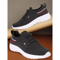 glitchez Men Sneakers