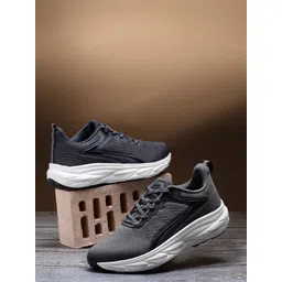JQR Men Mesh Running Shoes