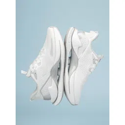 Red Tape Women Mesh Walking Sports Shoes