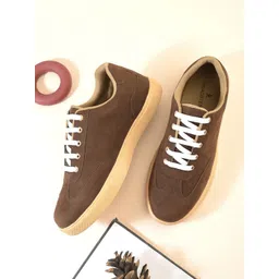 The Roadster Lifestyle Co Men Lace-Ups Round Toe Lightweight Casual Sneakers