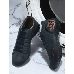 Woodland Men's Navy Casual Sneakers