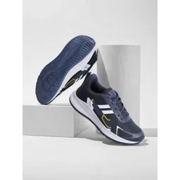 glitchez Men Colourblocked Sneakers