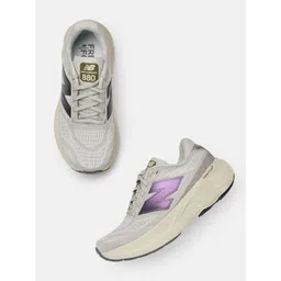 New Balance Women 880 Running Shoes