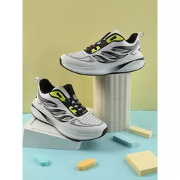 Liberty Men Running Non-Marking Shoes